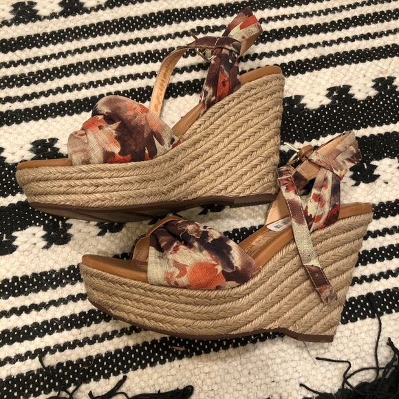NWT Sofft • peggie wedge espadrille heels SIZE 8M - Picture 4 of 4
